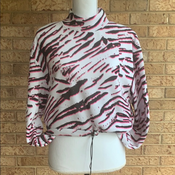 Hot Pink n Black Cropped Sweat Shirt - Picture 4 of 4